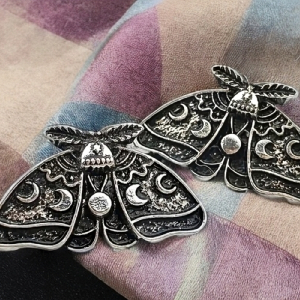 MODCLOTH CELESTIAL MOON MOTH STUD EARRINGS 2